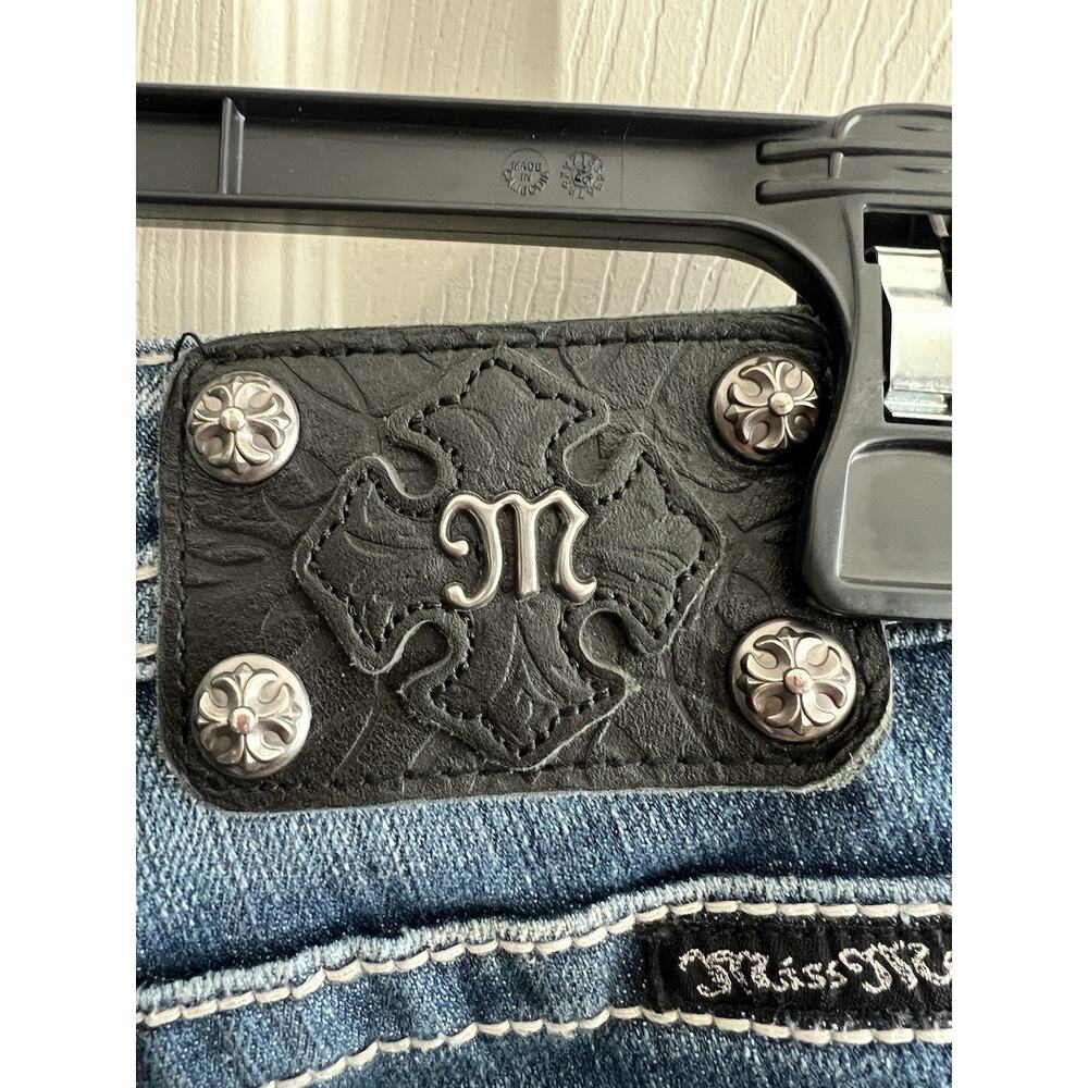 MISS ME Women's Medium Wash Fleur-De-Lis Skinny JP604855 Mid-Rise Jeans Sz 28 - Picture 9 of 16
